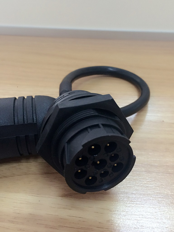 ZXK004-J1939 9P MALE TO J1939 9 MALE LINE