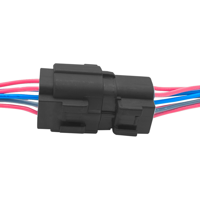 Waterproof and dustproof connector waterproof wire plug for vehicle