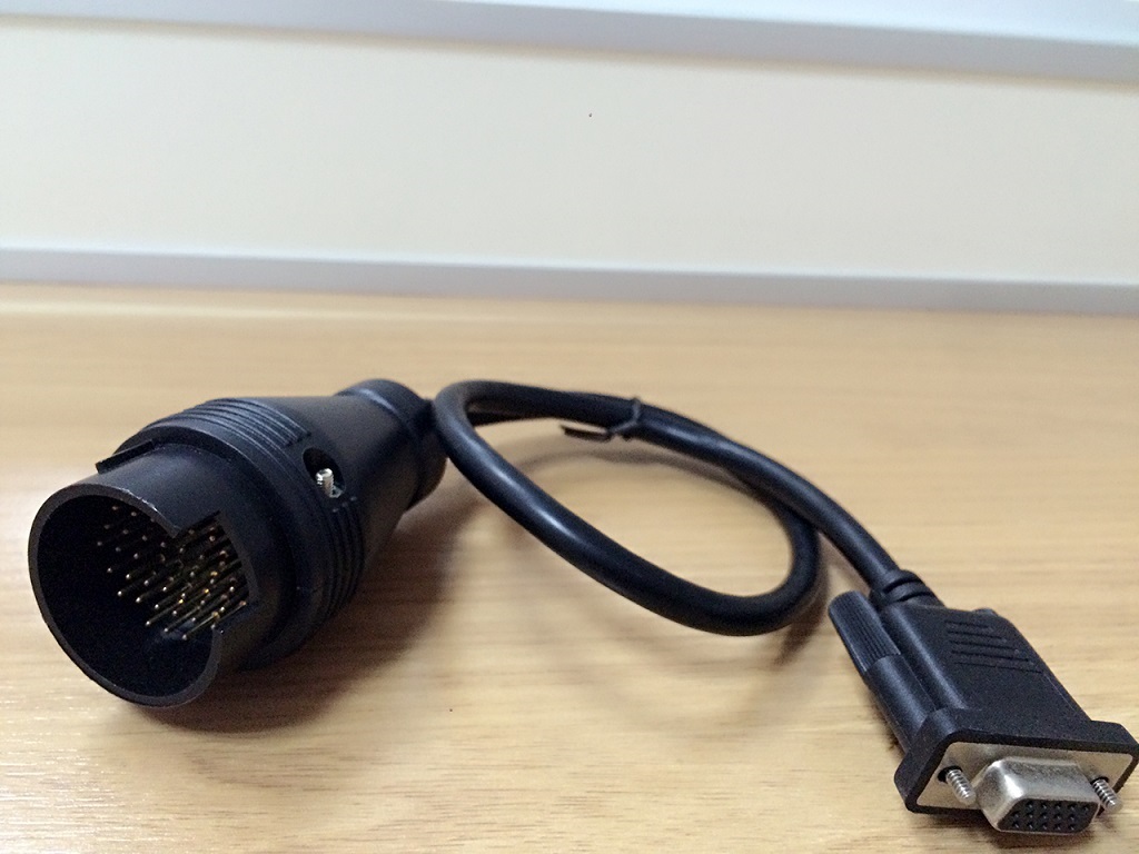 ZXK023-Mercedes 38P MALE TO DUS 15P Getting out