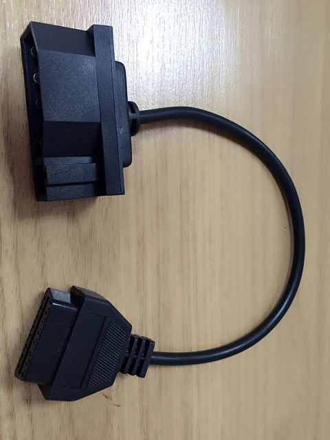 ZXK028-TOYATO 7P MALE TO J1962 16P GETTING OUT