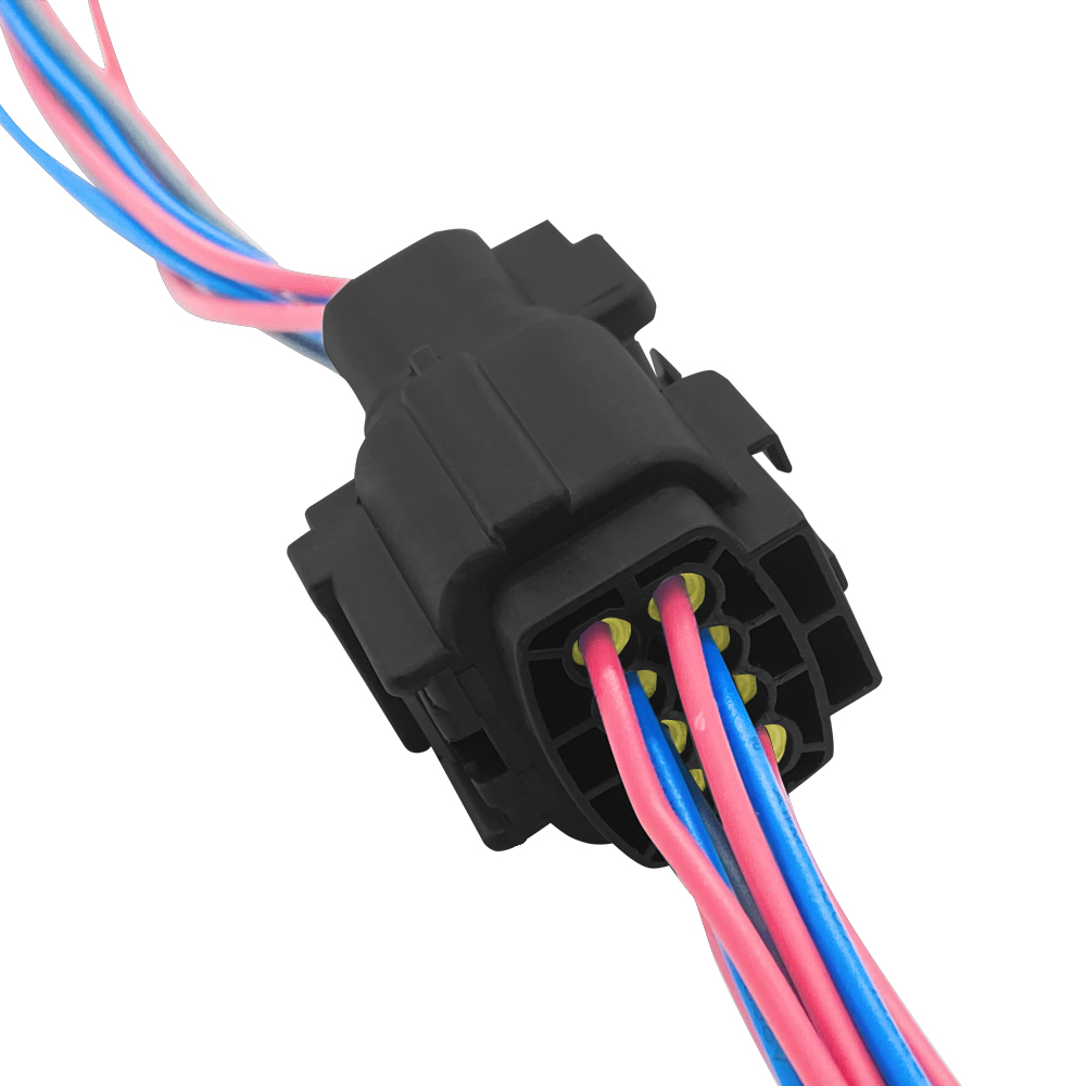 Waterproof and dustproof connector waterproof wire plug for vehicle